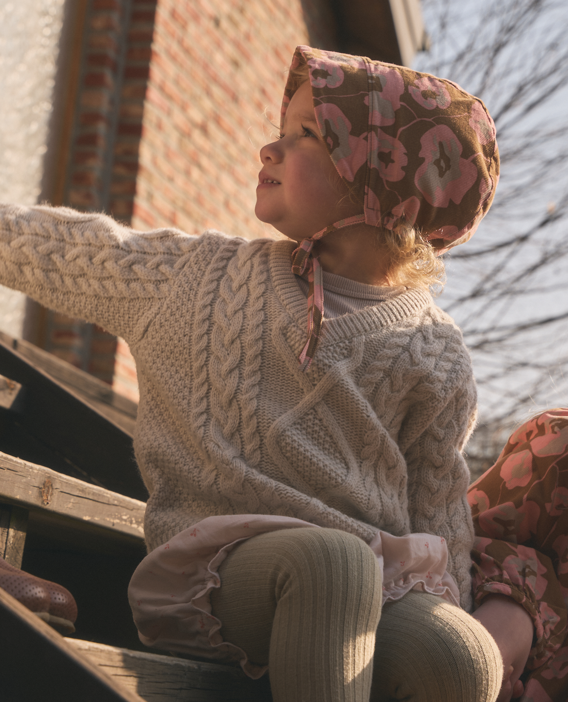 Cable V-neck Pullover | Ecru