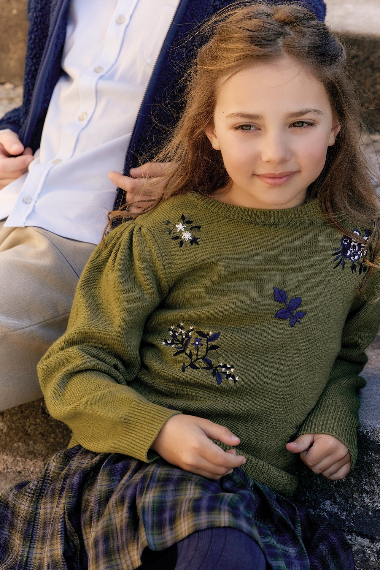 Flower Embroidery Sweater | Olive