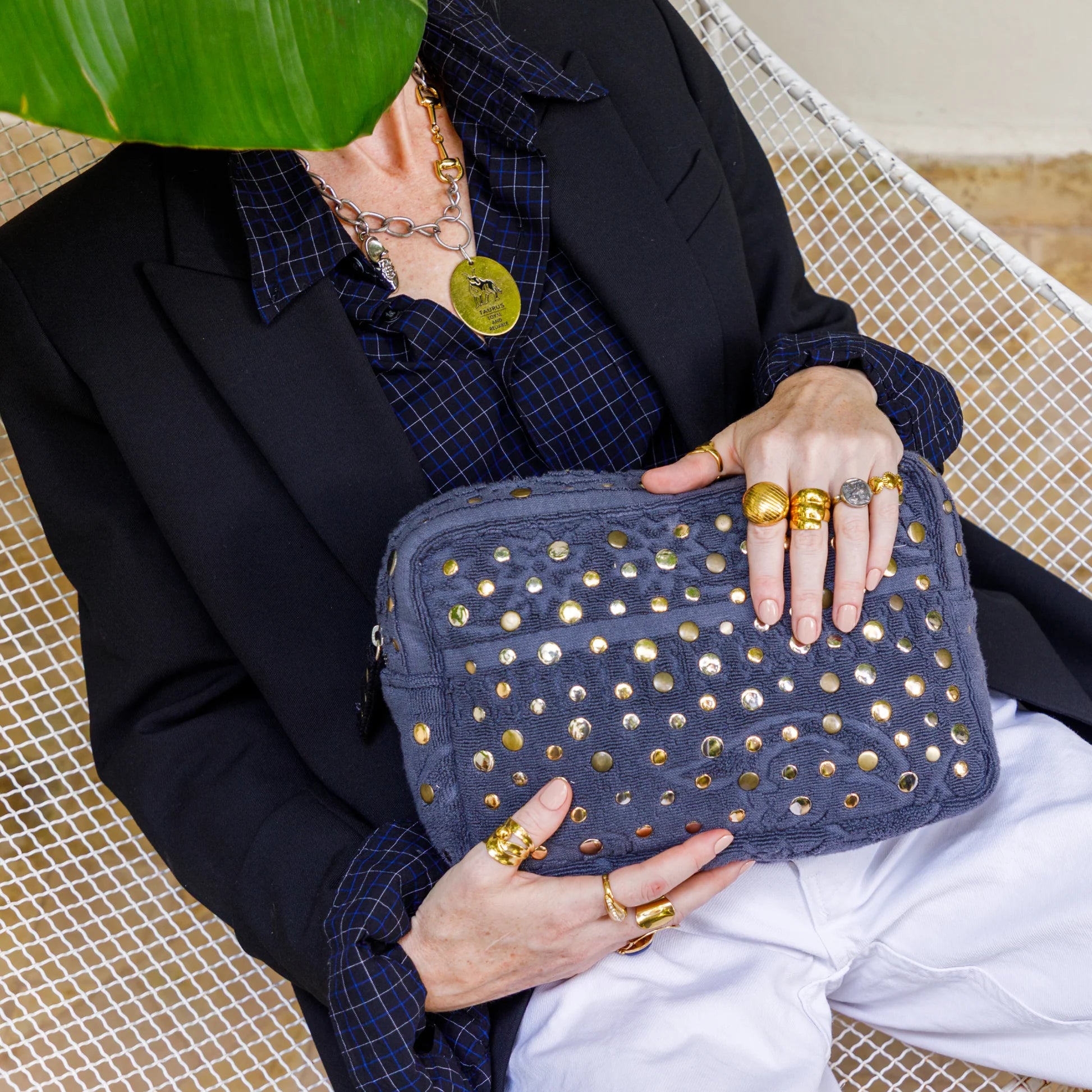Oona Studs Clutch
