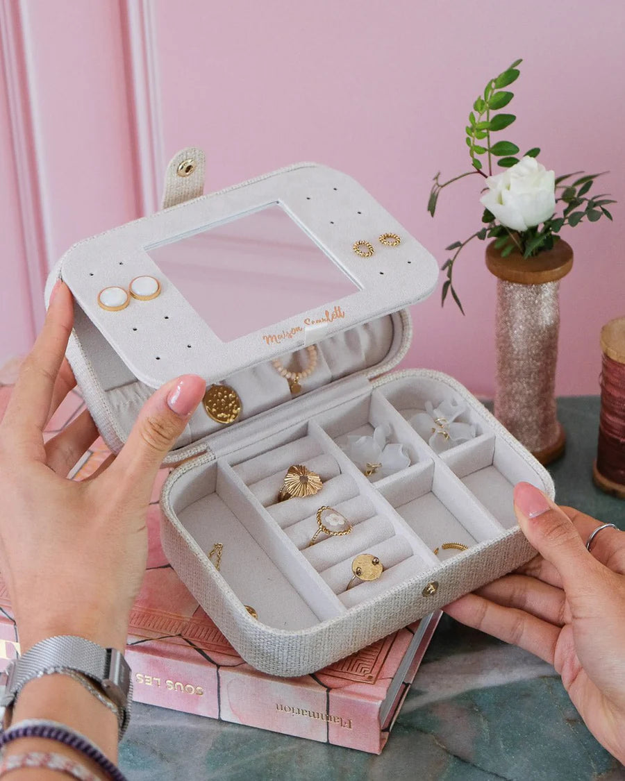 Brigitte Linen Travel Jewelry Box | Beige