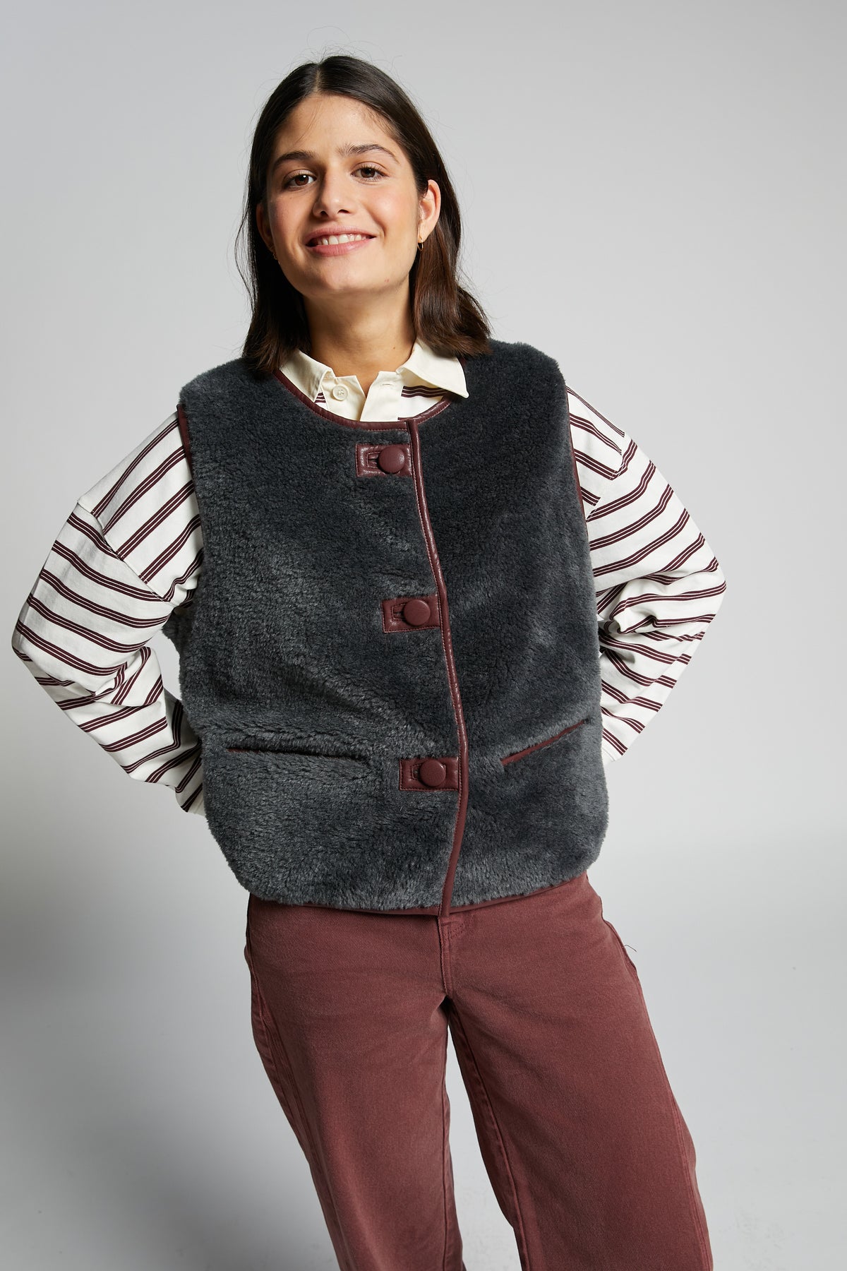 Waregem Reversible Fake Fur Gilet | Grey