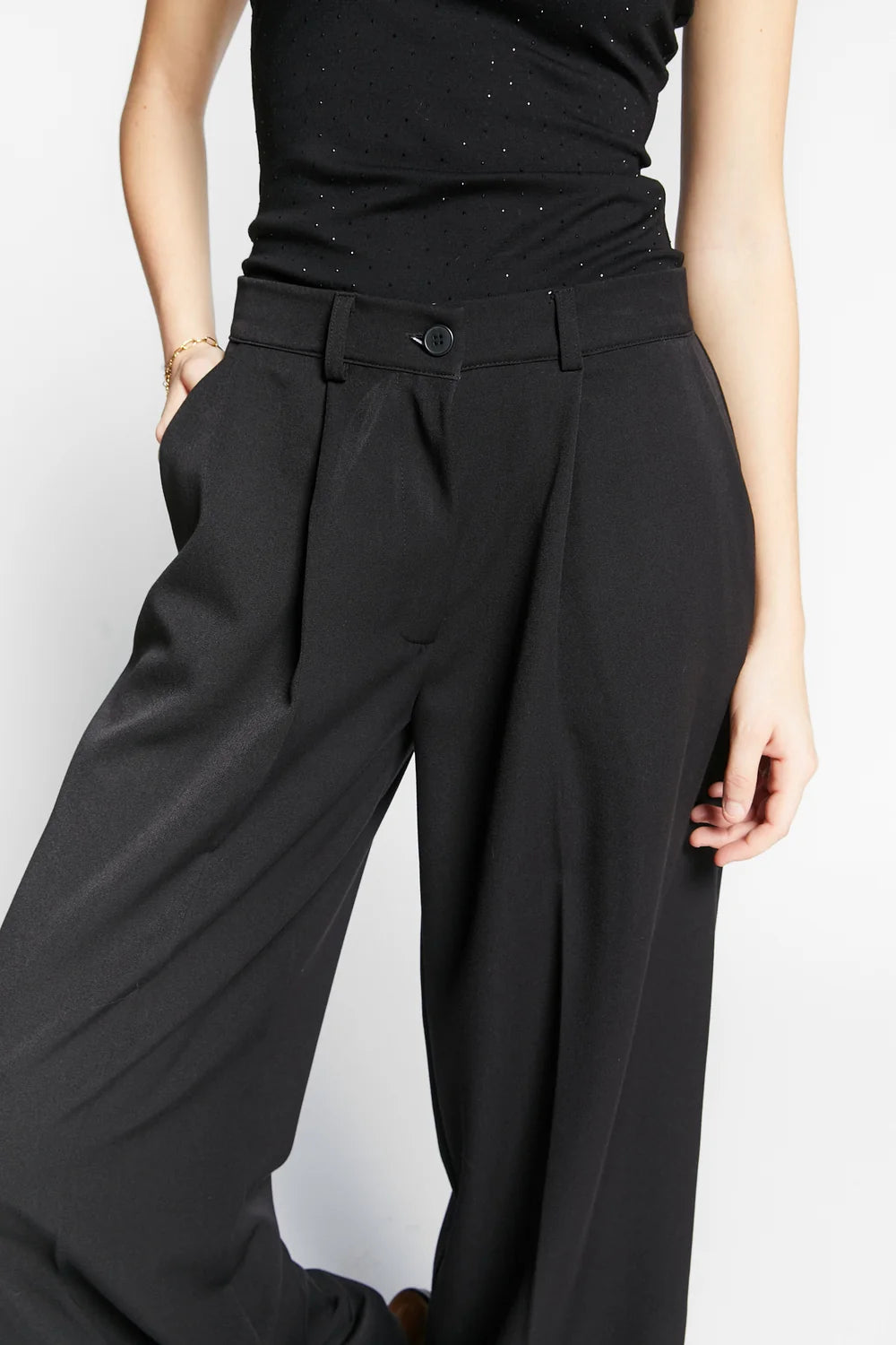 Weekend Classic Trouser | Black
