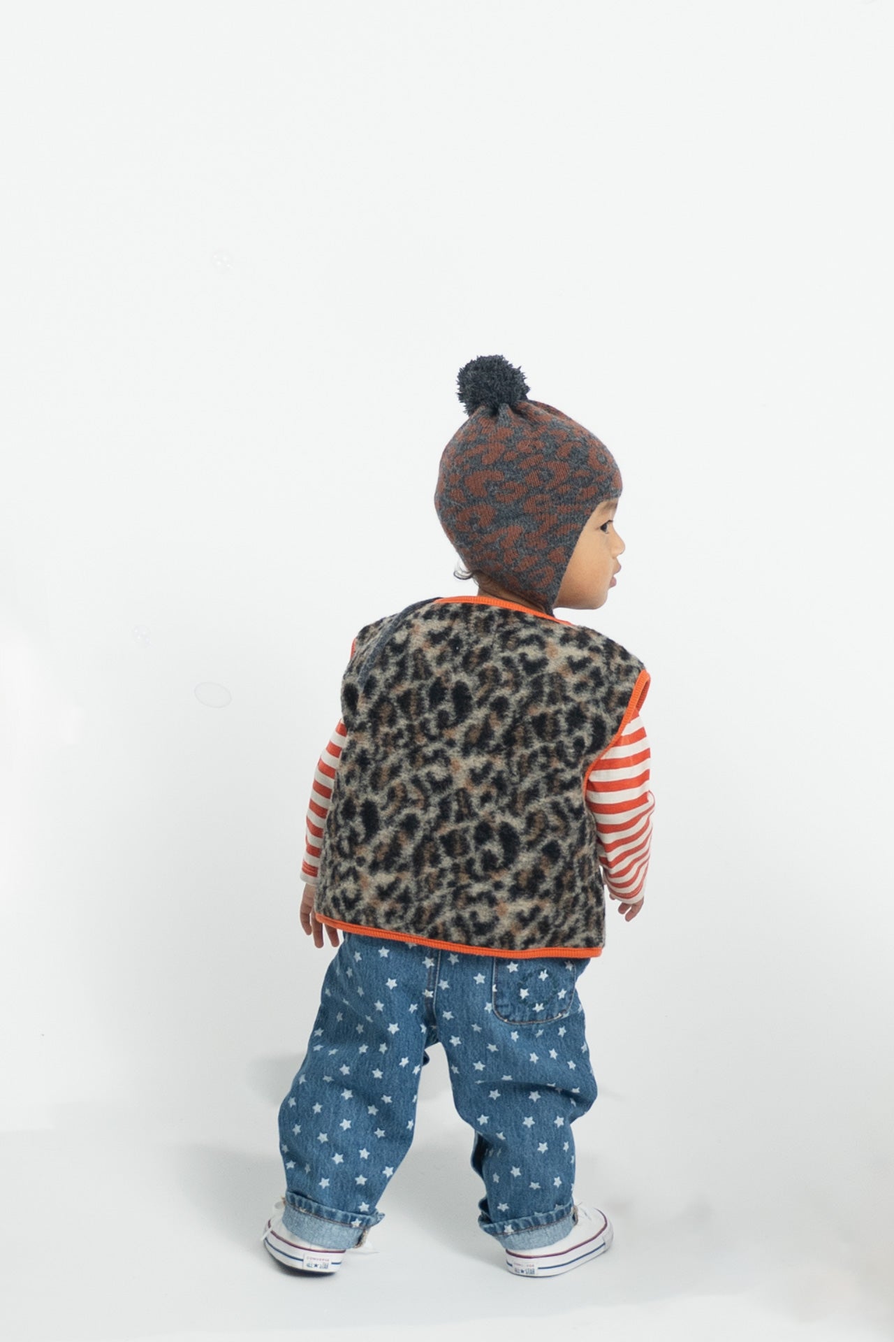 Knitted Bonnet | Dark Grey with Animal Print