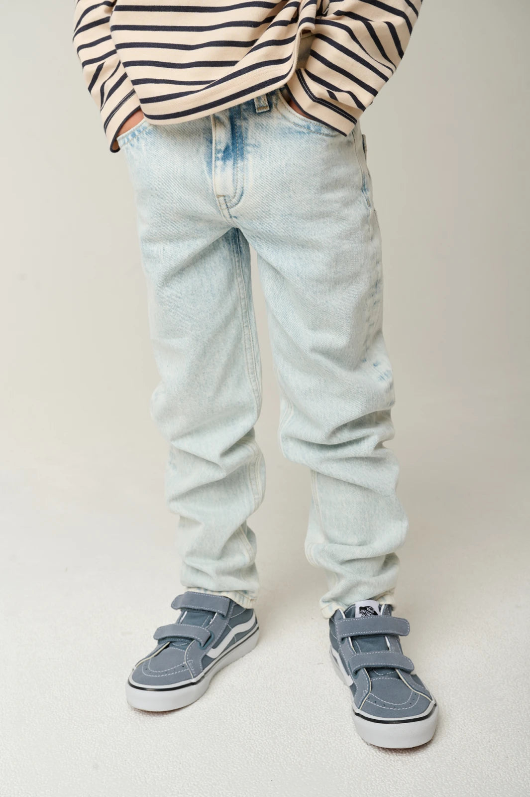 Straight Jeans | Denim Bleach