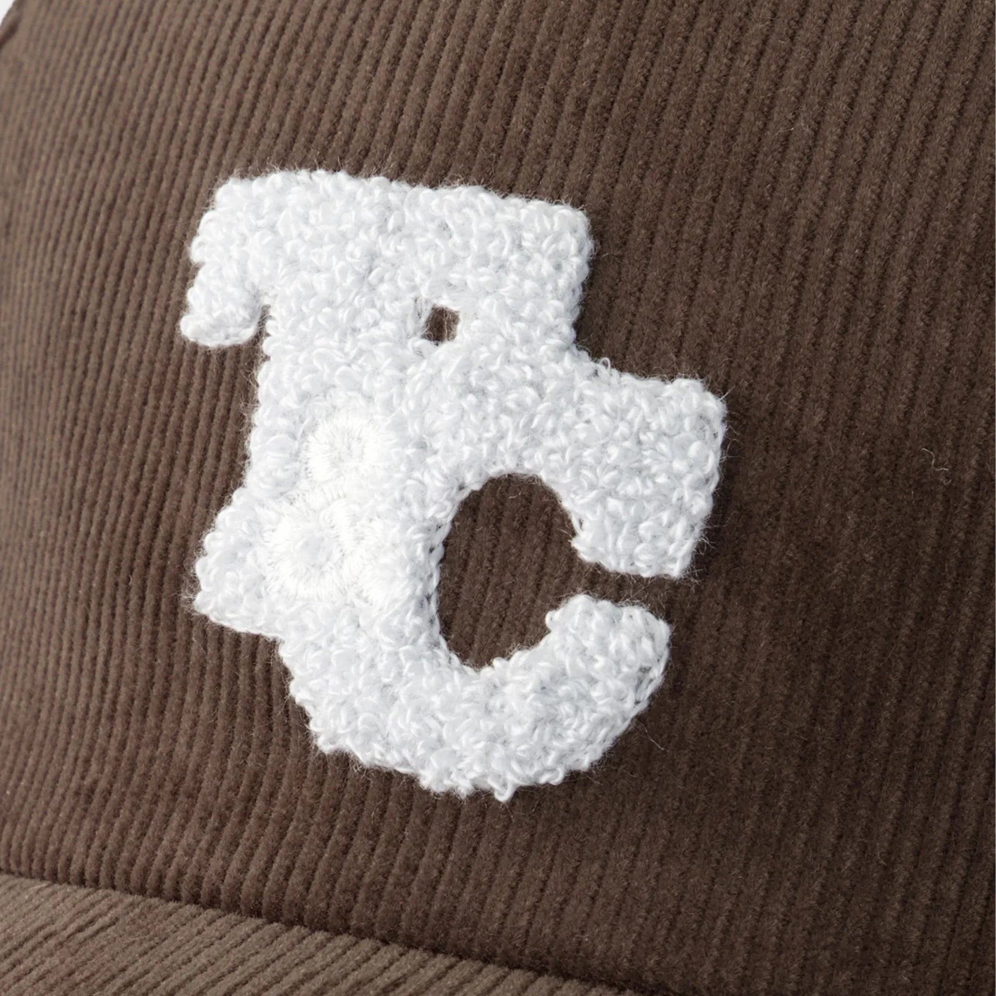 Ribbed Embroidered Cap | Chocolate