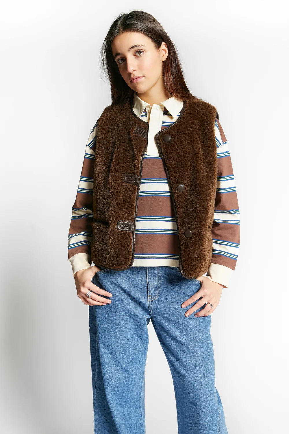 Waregem Reversible Fake Fur Gilet | Coffee
