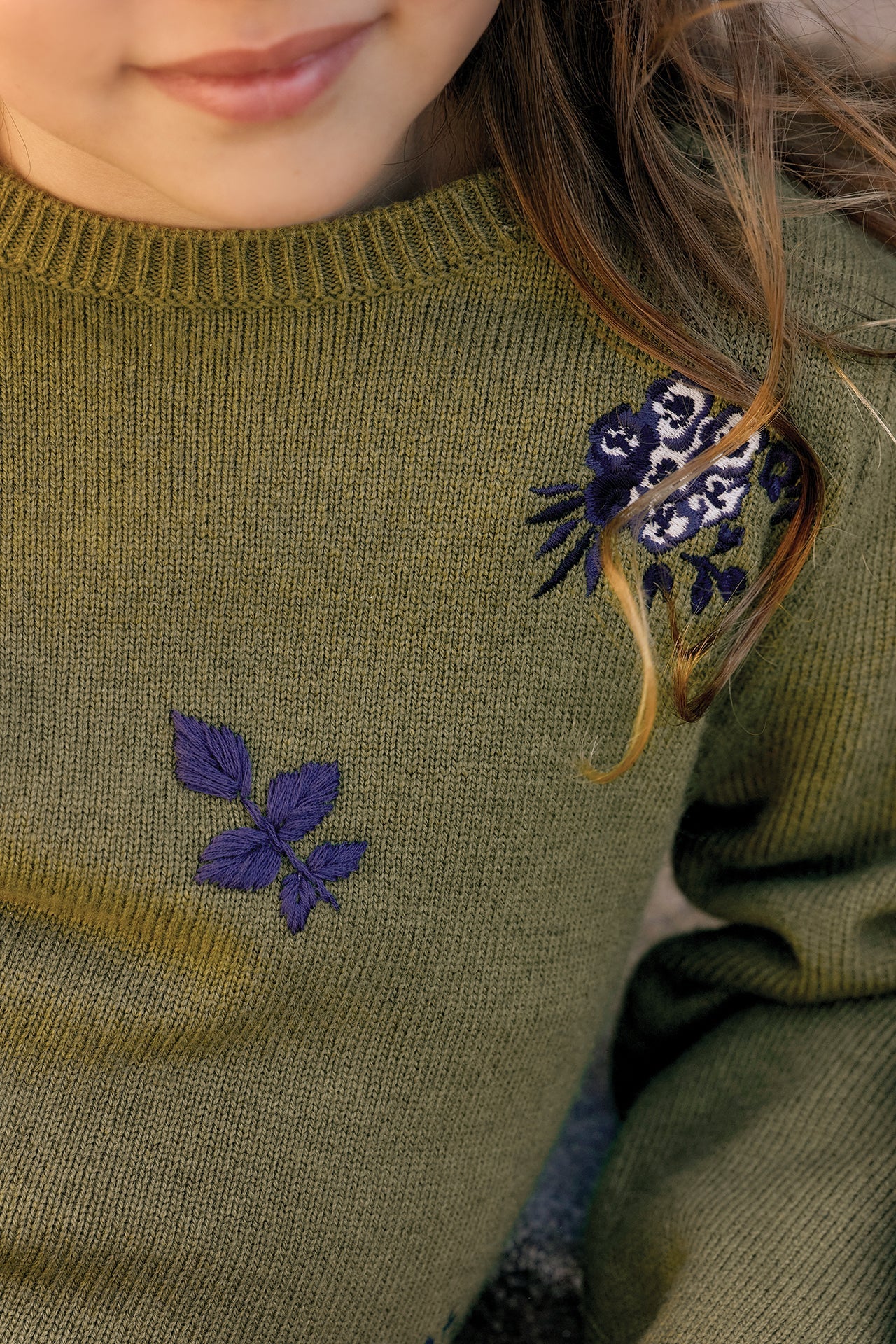 Flower Embroidery Sweater | Olive