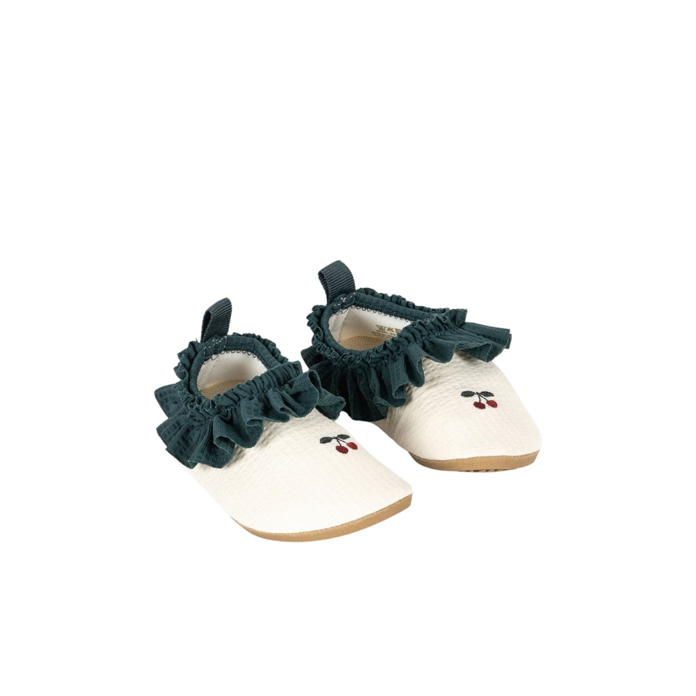 Sailor Frill Swim Shoes | Cloud Dancer