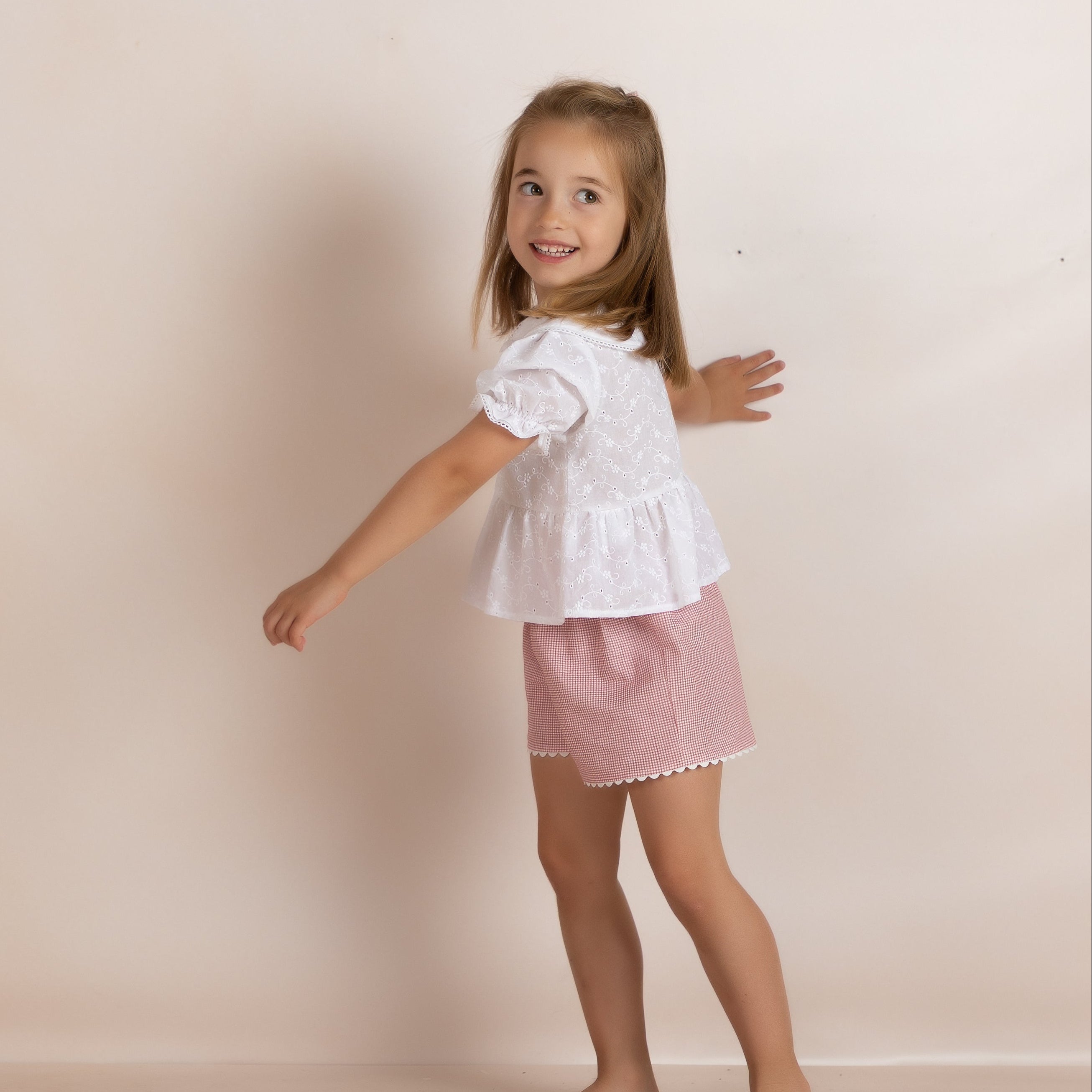 Blouse & Gingham Shorts Set | Red Pomelo
