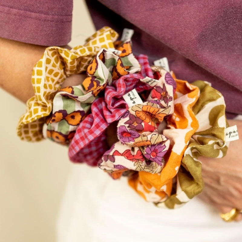 Manju Joy Darling Scrunchie | Macadamia