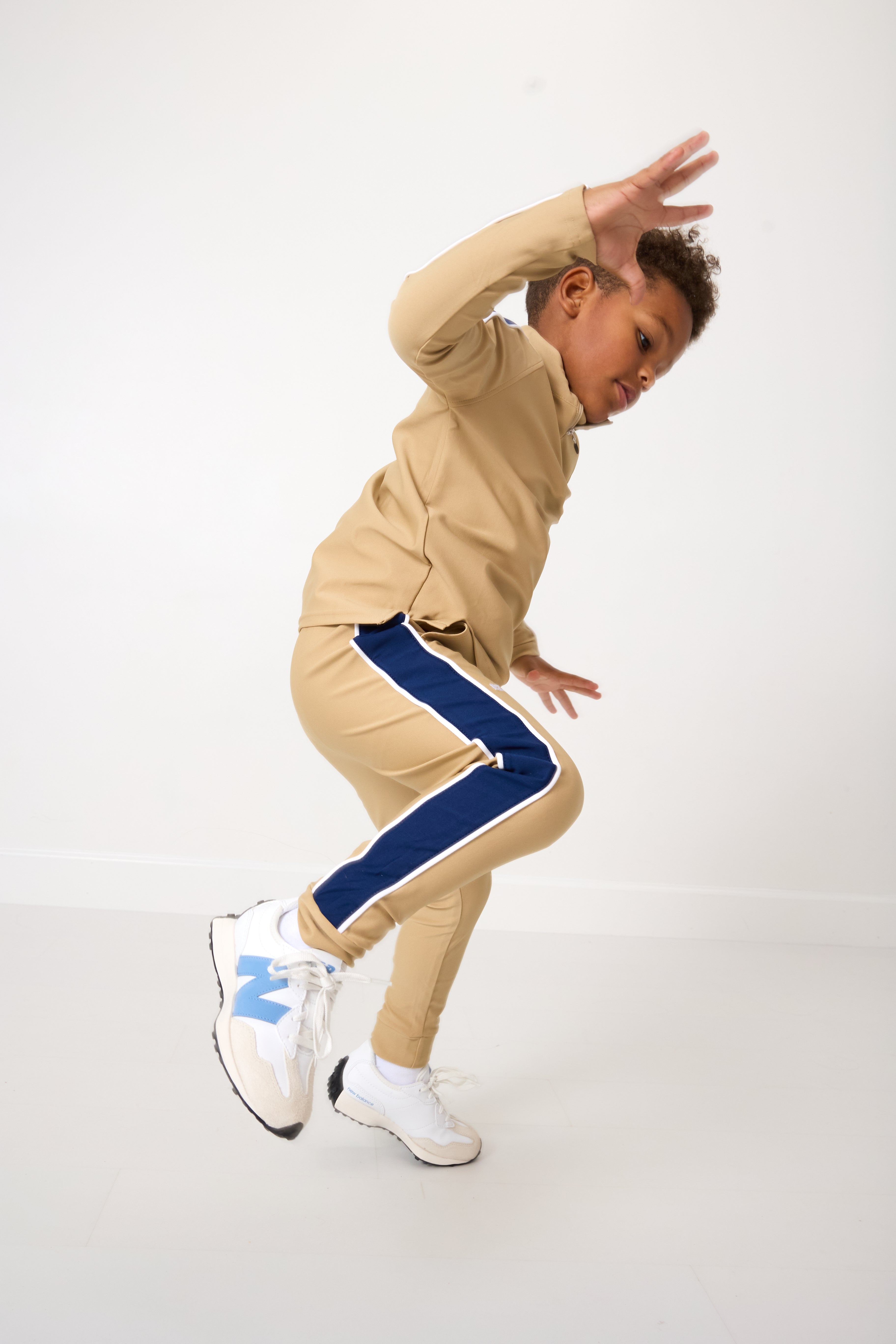 Sideline Warm Up Jogger | Khaki/Navy