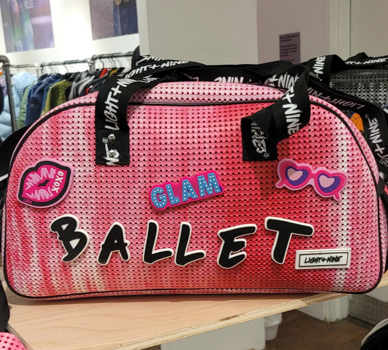 Nimix Alphabet | Black