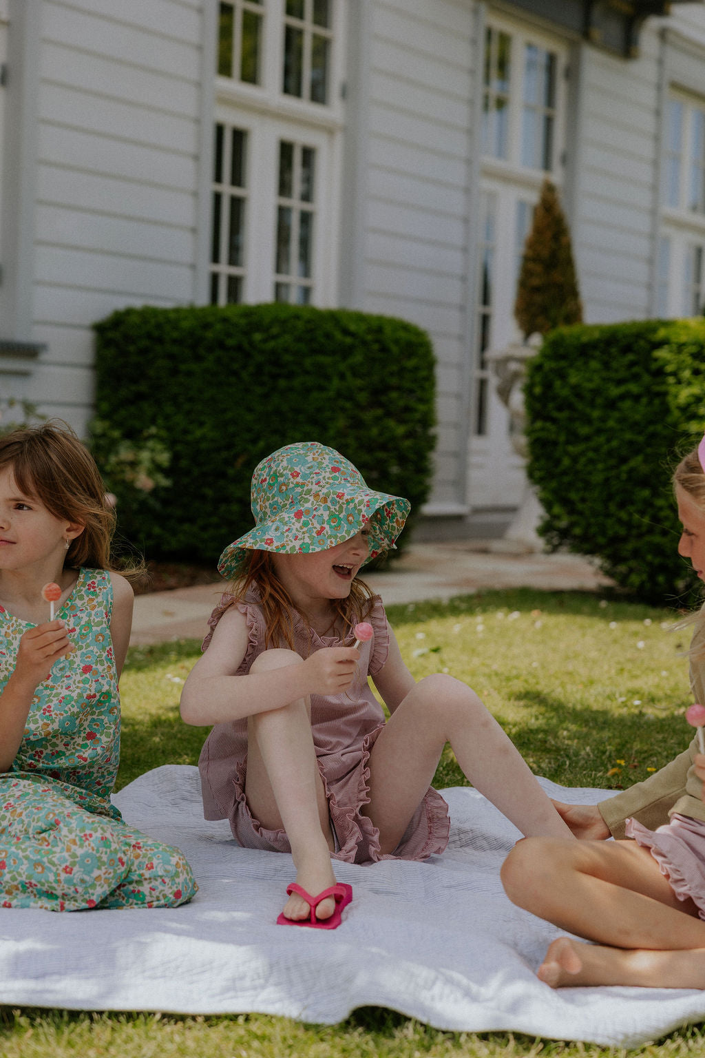 Yvonne Hat | Blue Betsy