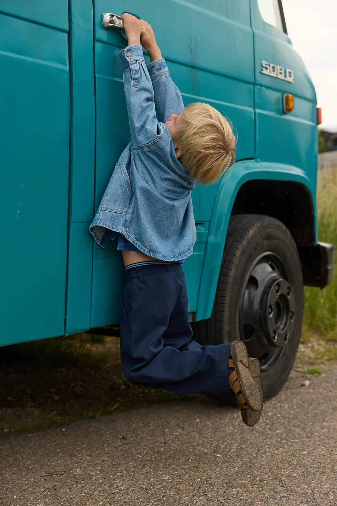 Super Stretchy Casual Pants | Navy