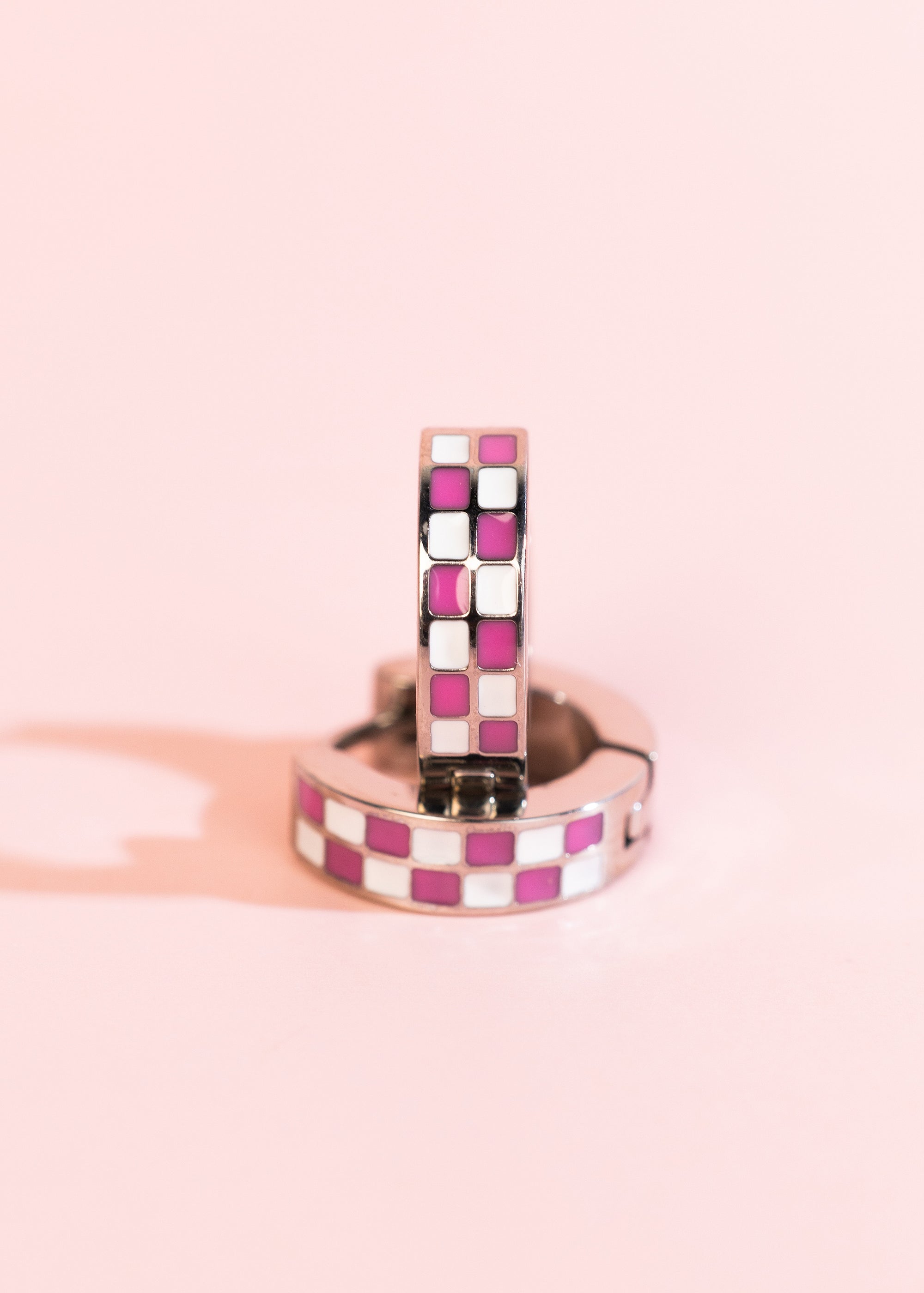 Silver Checkered Huggies