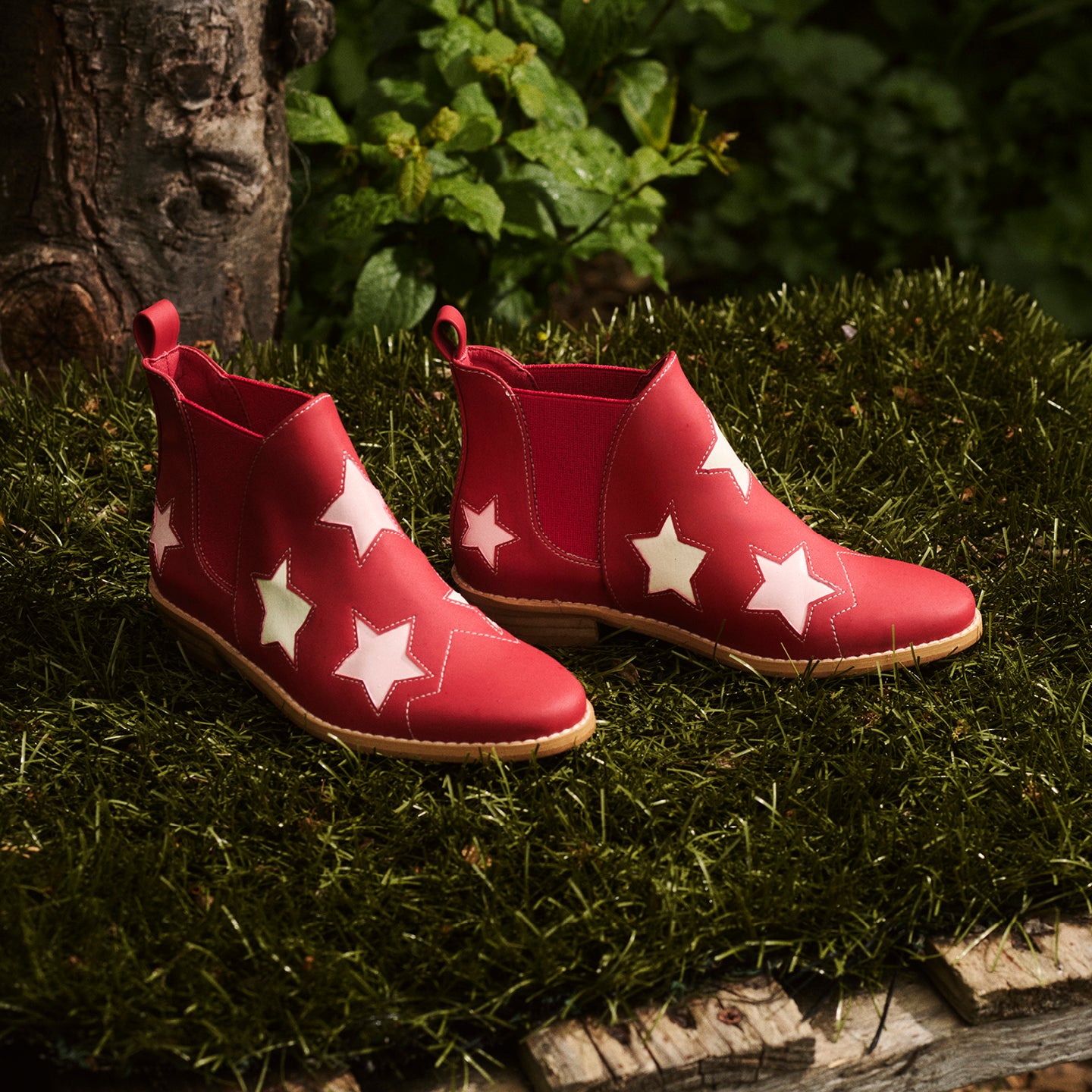 Patch Appliqué Boots | Red