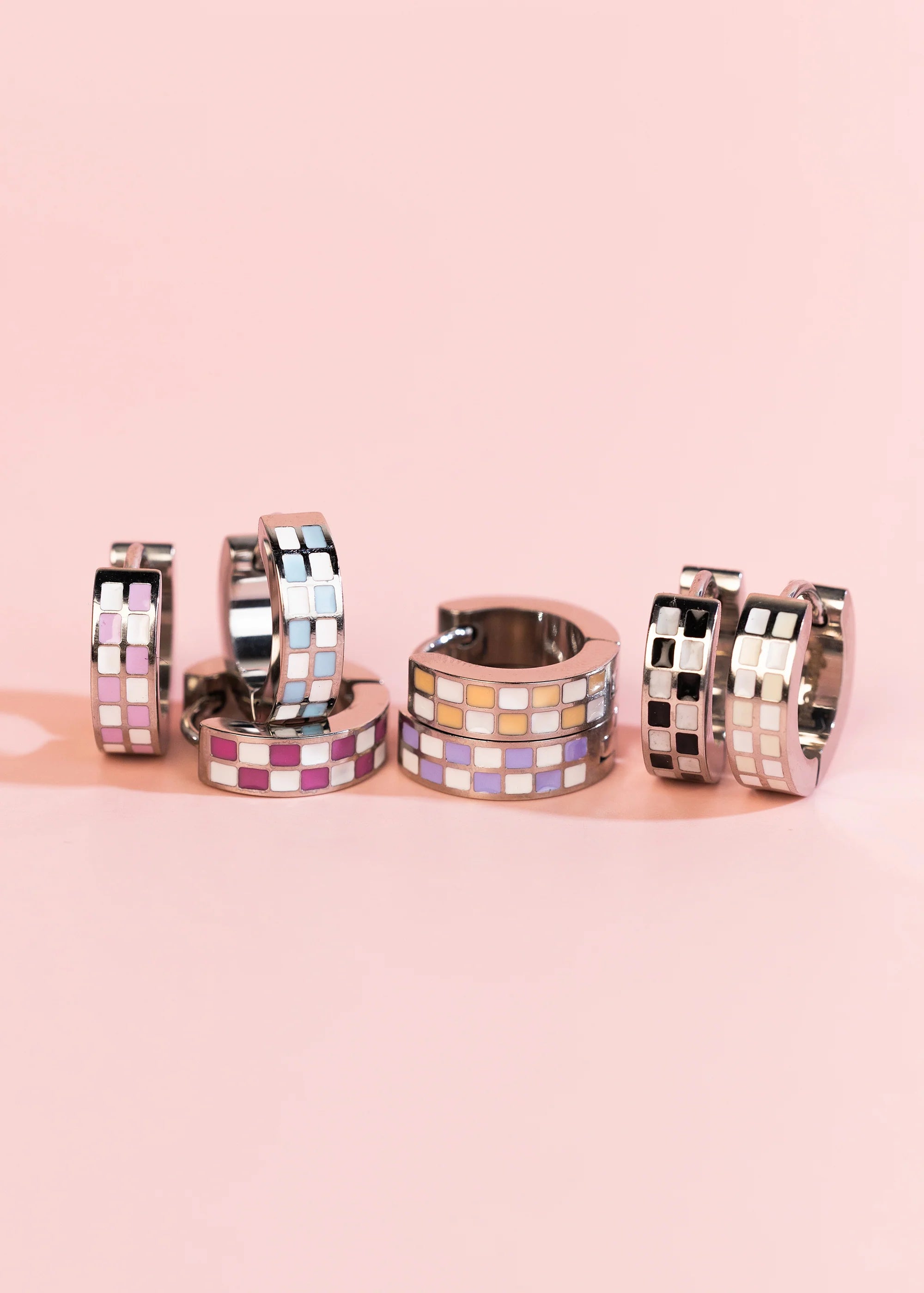 Silver Checkered Huggies