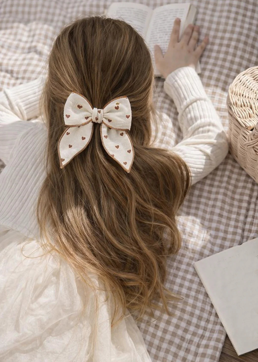 Fable Bow Clip