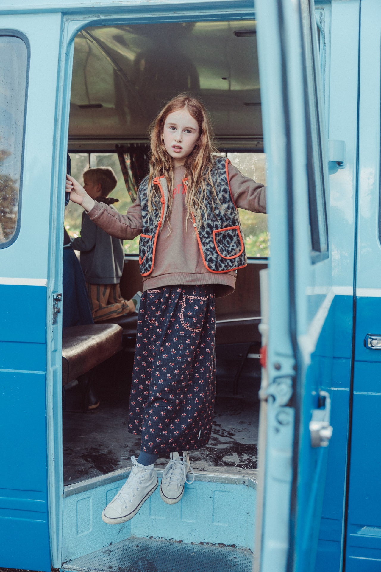 Sweatshirt | Brown with Captain Print