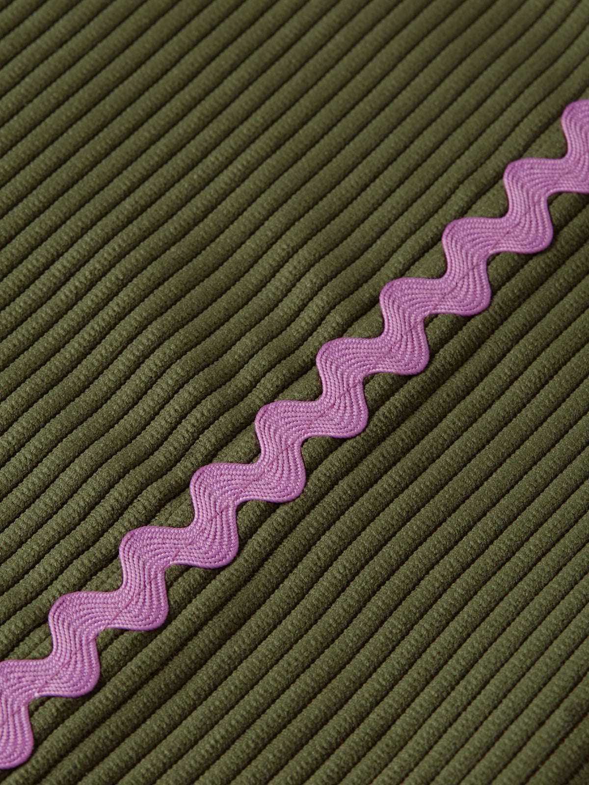 Wave Corduroy Pants | Olive Night